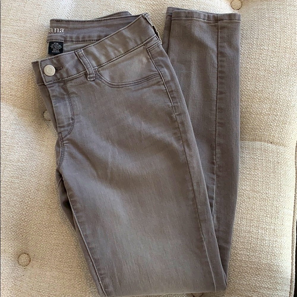 Gray a.n.a Jeggings Size 27/4